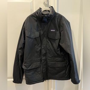 Mens Patagonia fleece lined parka. Size M black